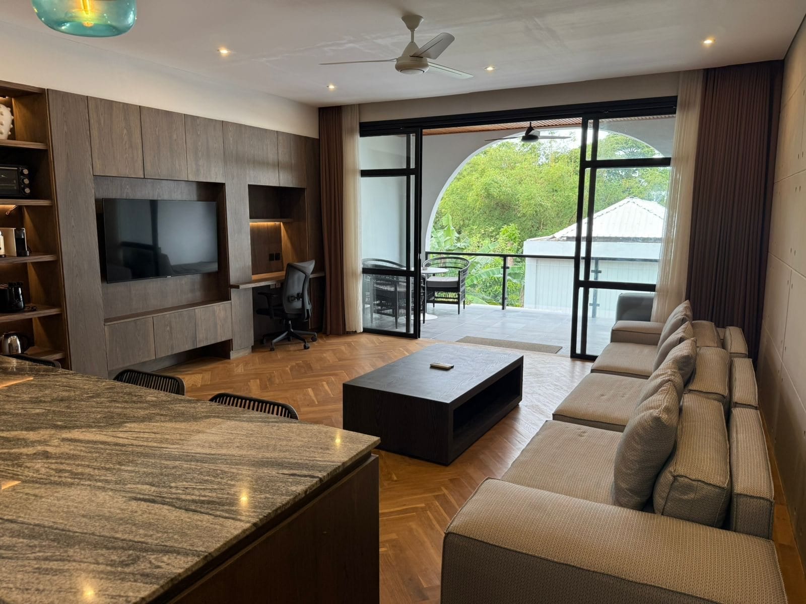 1 Bedroom Apartment in Berawa photo 1
