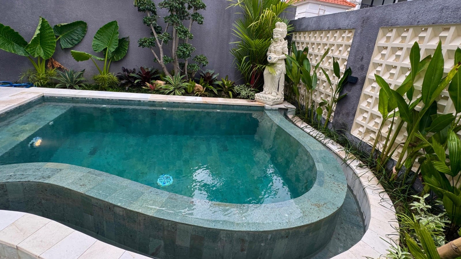 2 Bedroom Apartment in Seseh