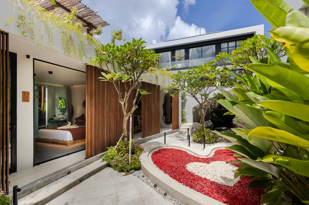6 Bedroom Villa in Pererenan