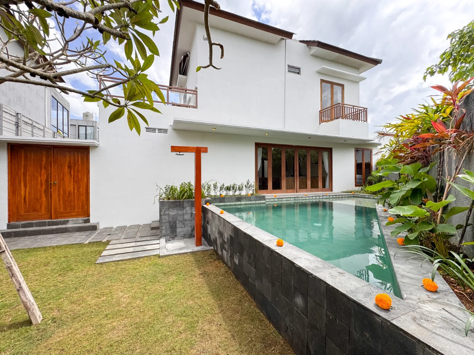 3 Bedroom Villa in Babakan photo 1
